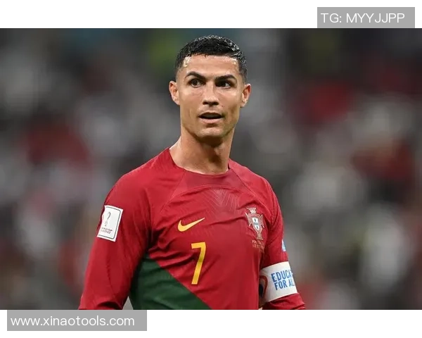 世界杯足球球星排行榜分析与历史表现比较