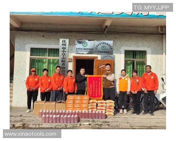 足球球星积极捐款援助四川灾区展现社会责任感与爱心行动