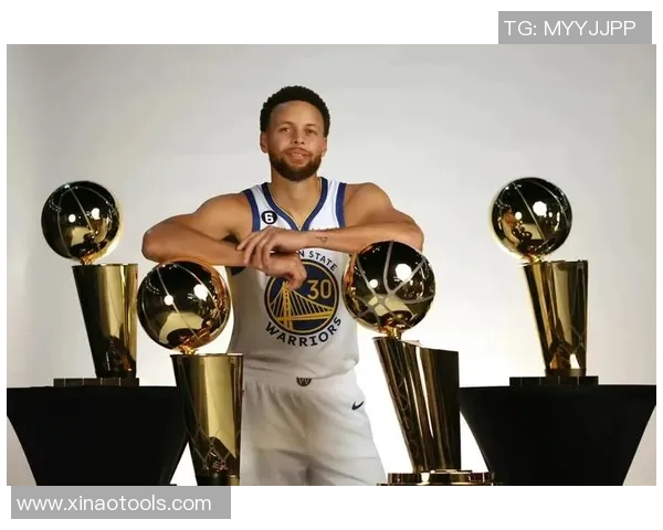 加拿大足球国脚崛起之路:从青涩球员到国际舞台上的闪耀明星 加拿大足球国脚崛起之路:从青涩球员到国际舞台上的闪耀明星