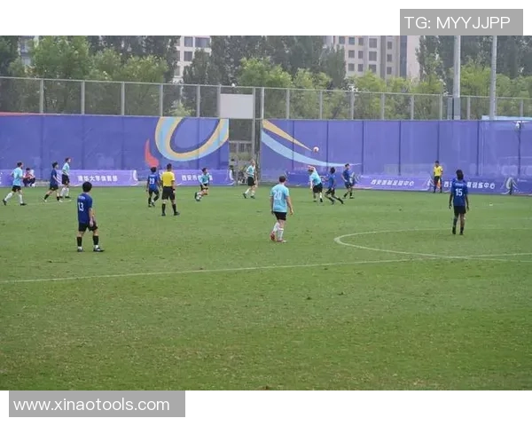 足球巨星为梦想燃尽一生,牺牲与荣耀交织成永恒传奇